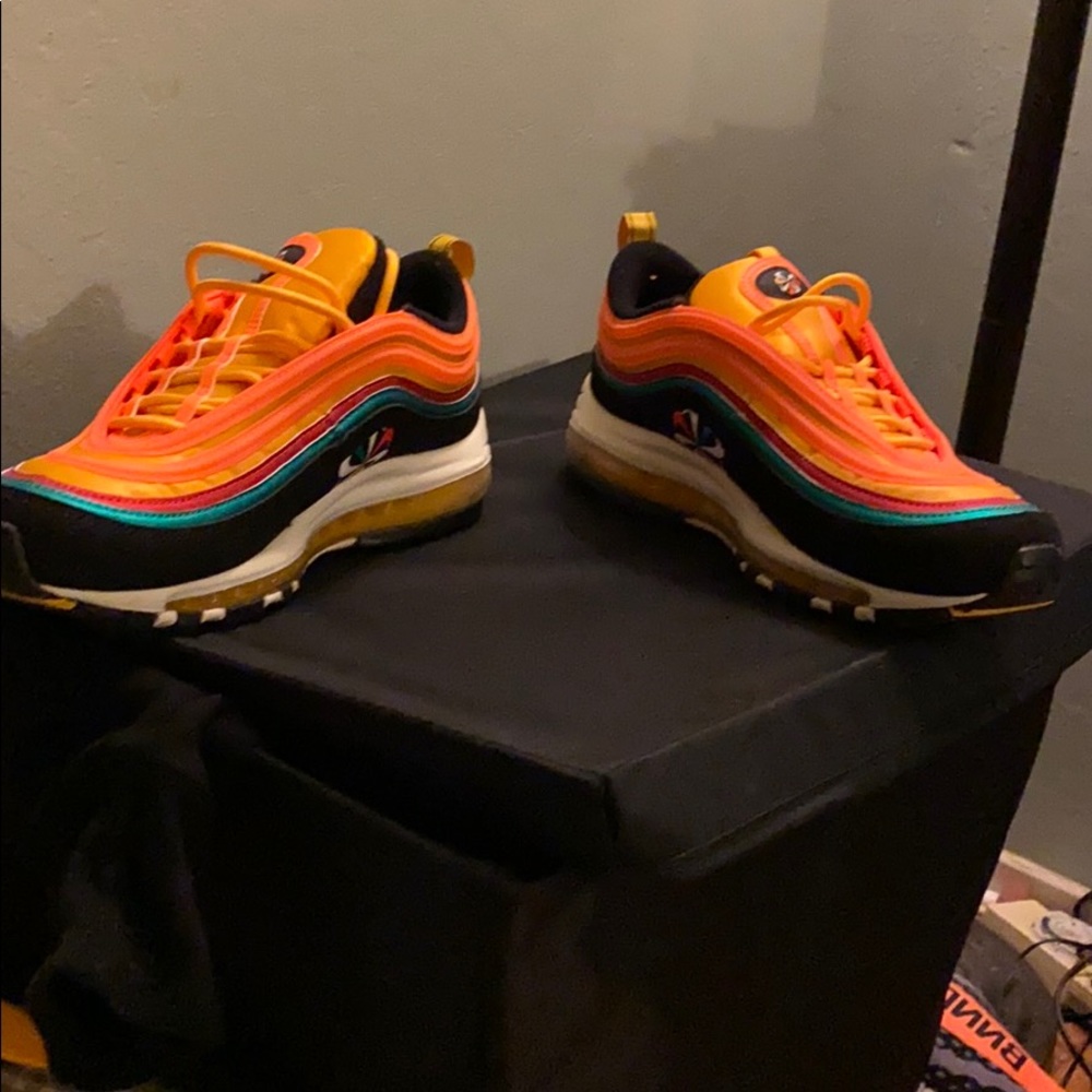 Nike air max’s 97